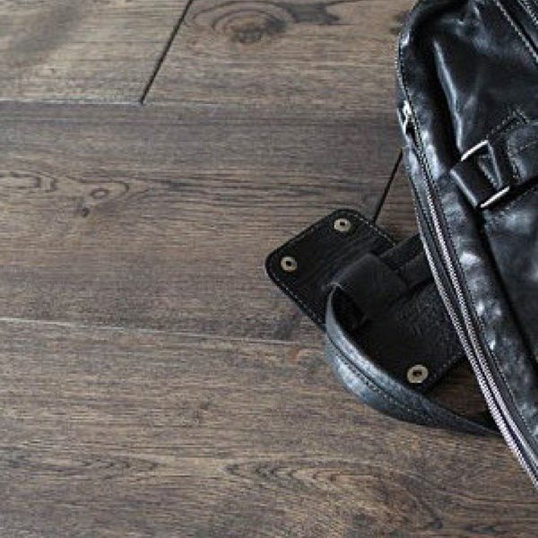 [Echantillon] Parquet chene massif flottant - Pierre de Lave 18 x 180 mm