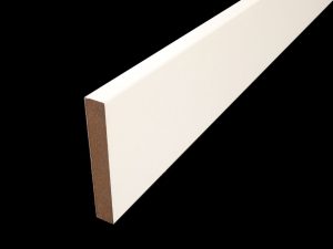 Plinthe blanche à bords carrés – 15 x 100 mm