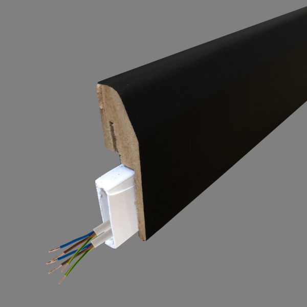 Plinthe électrique noire – Clipsable –  20 x 70 mm