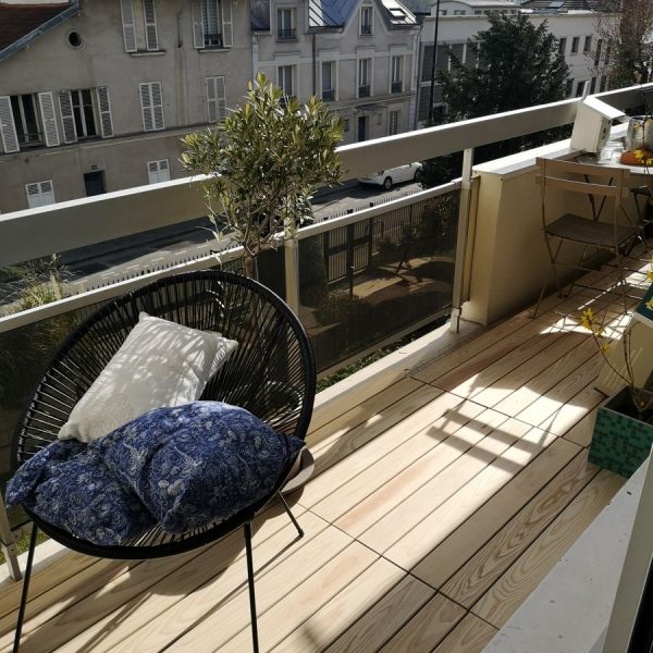 realisation terrasse clipsable pour balcon en cèdre