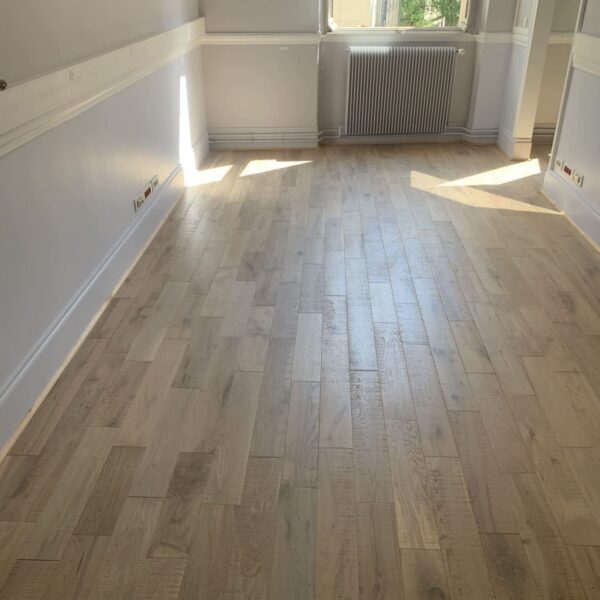 parquet chene brut de sciage a l'académie du climat Paris
