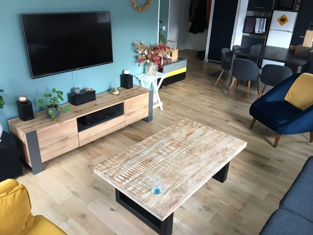 rénovation d'une maison avec le parquet chene massif brut de sciage huilé